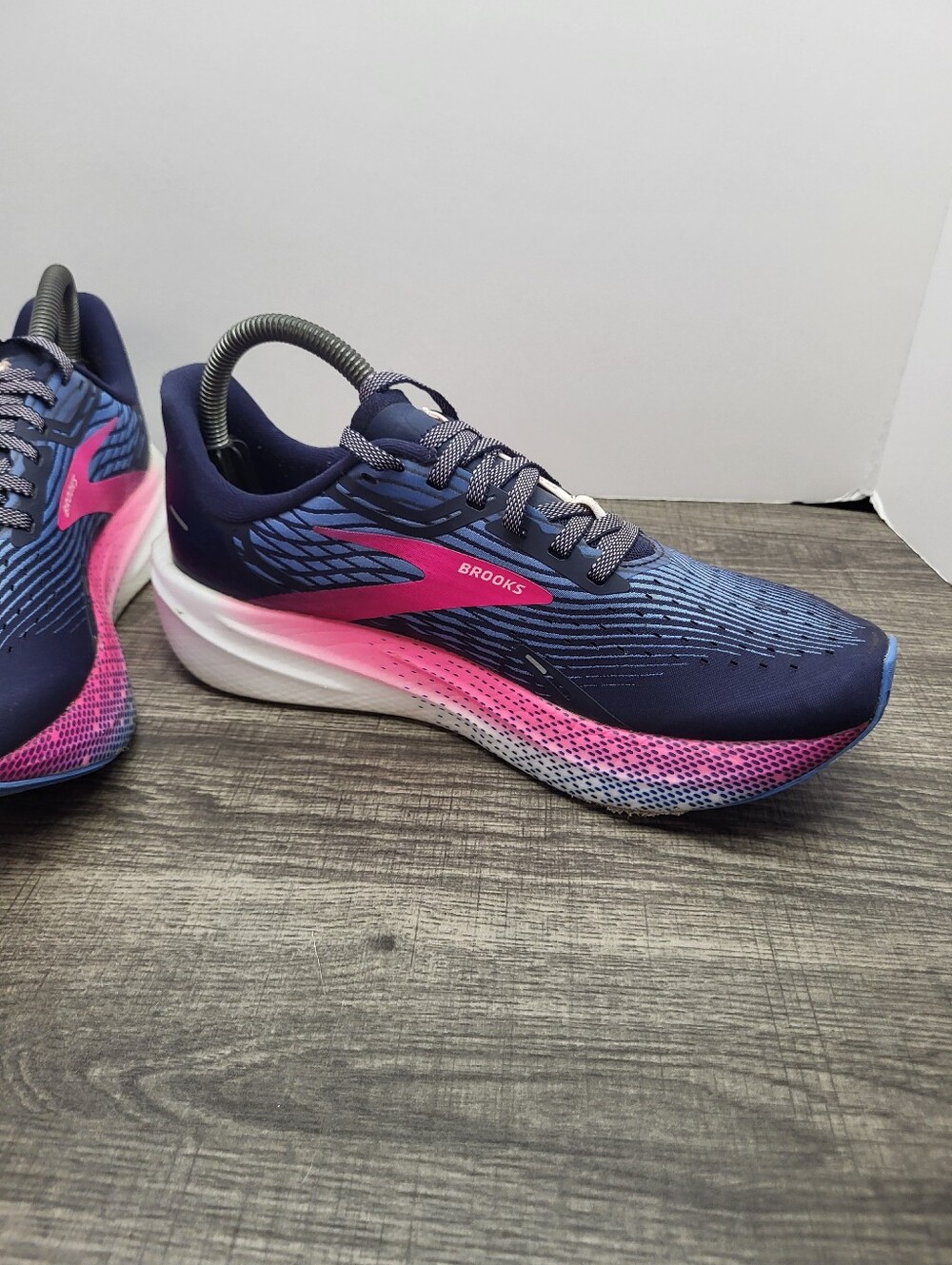 Brooks Hyperion Max Running Shoes Sneakers Blue Pink Women's Size 9 - Picture 3 of 10